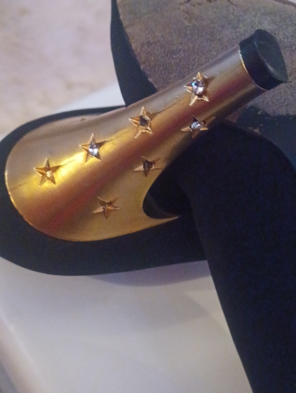 Stuart Weitzman Black Pointed Pumps with Gold Metal Crystal Star Heels  Sz.8
